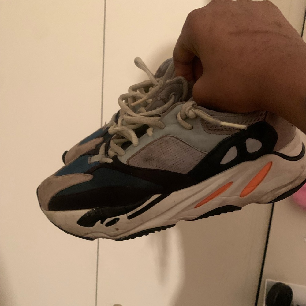 Yeezy 700 Wave runner